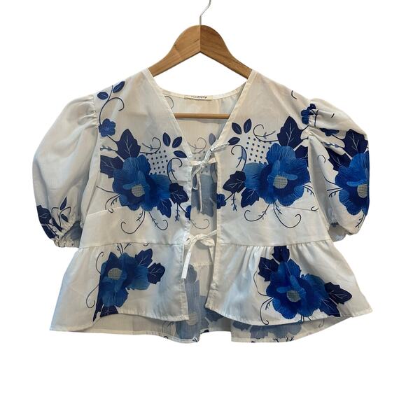 Sunday Up White and Blue Floral Tie‎ Blouse Puff Sleeves Crop Top Women’s Large - Picture 1 of 8